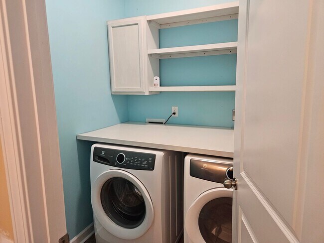 Building Photo - 3 Bedroom, 2 bath unfurnished home located in Bridgeport Community in Sneads Ferry
