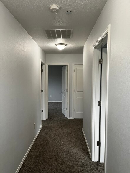 Building Photo - 3301 NW 47th Dr