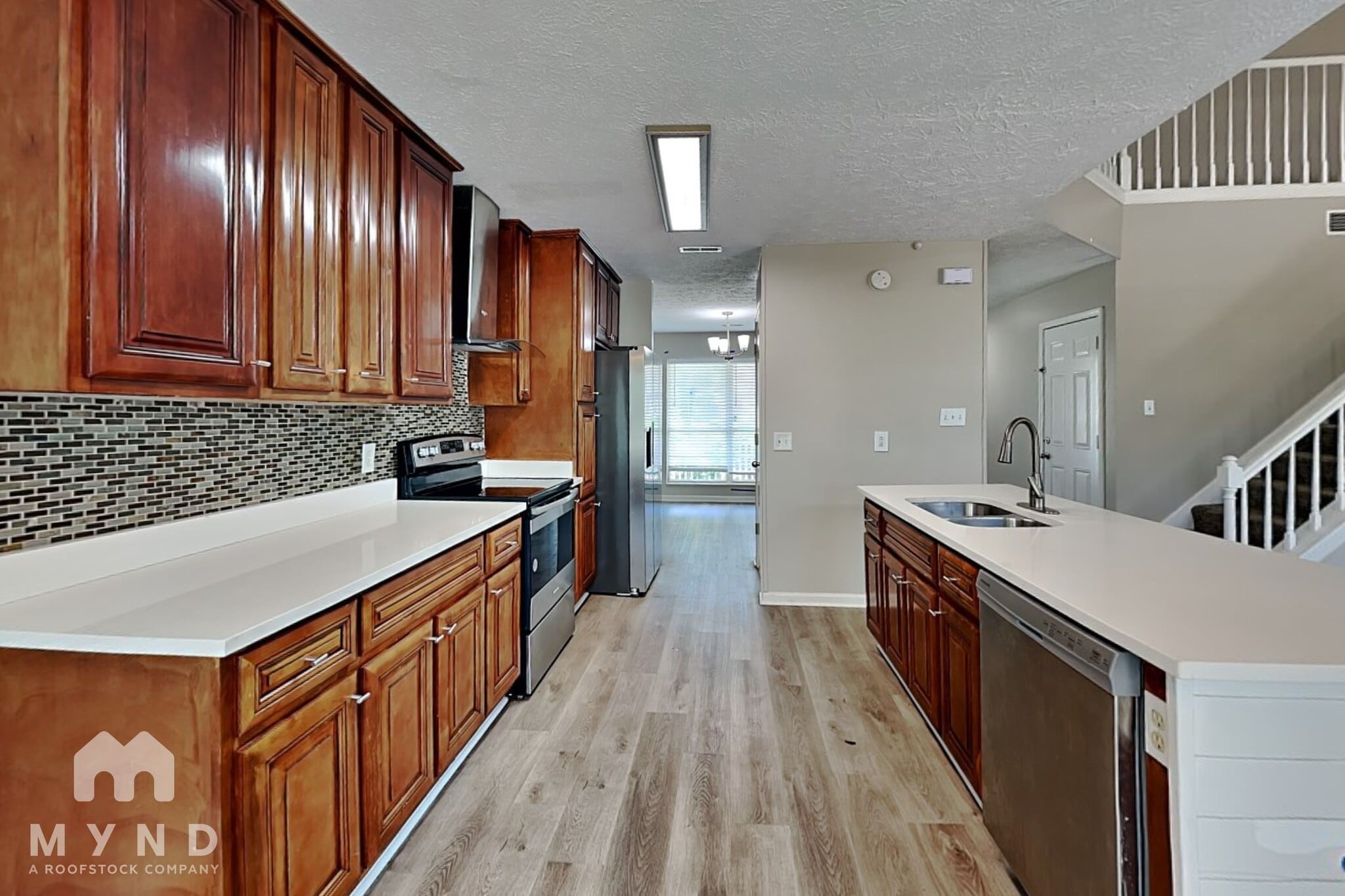 Building Photo - 3100 Creekview Ln