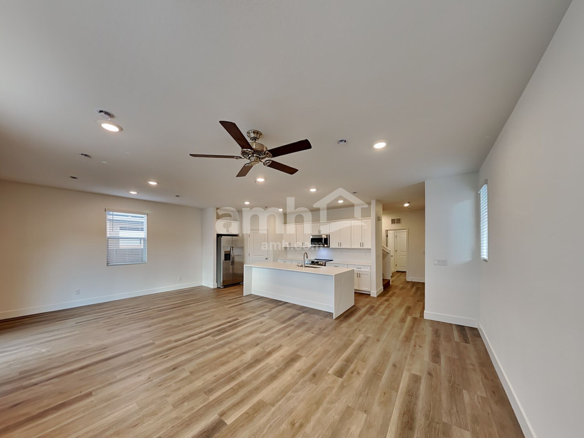 Building Photo - 11187 Magallanes St