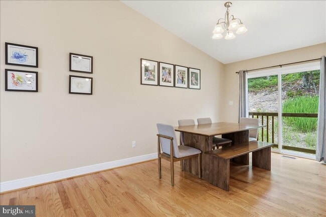 Building Photo - 1617 Tomahawk Trail