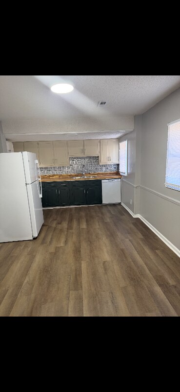 Building Photo - 715 Grandview Ave