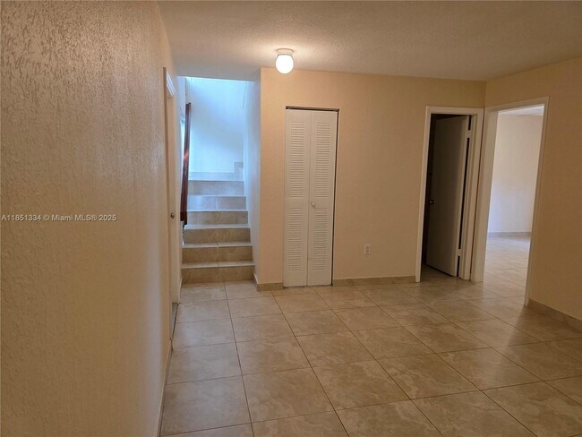 Building Photo - 6945 SW 111th Ct