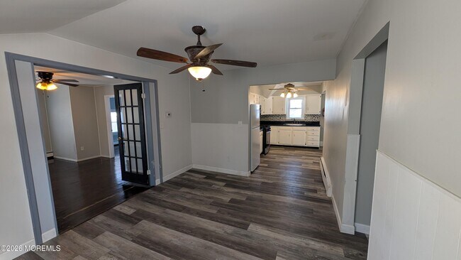 Building Photo - 164 Port Monmouth Rd