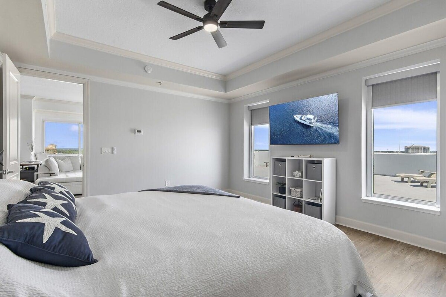 Building Photo - 725 Gulf Shore Dr