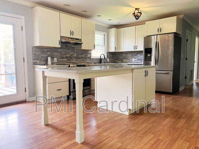 Building Photo - 558 Brumley Rd