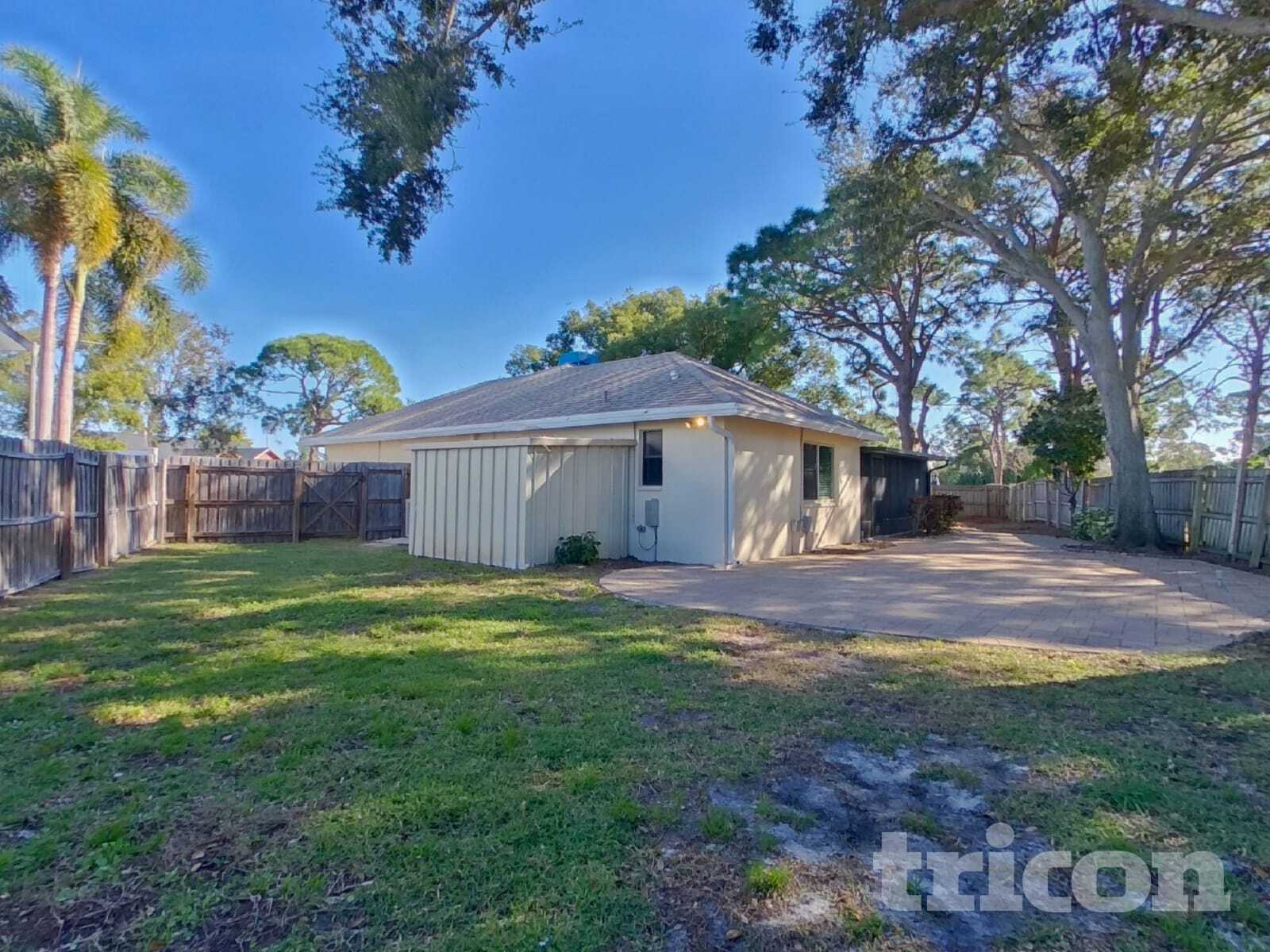 Building Photo - 2008 59th Cir S