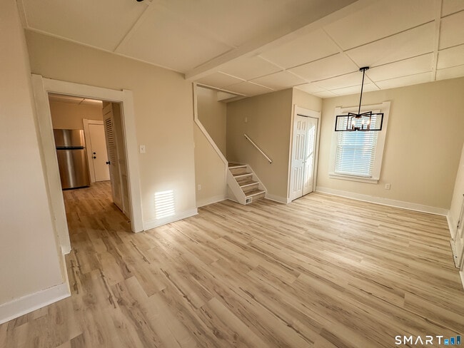 Building Photo - 72 Stewart St