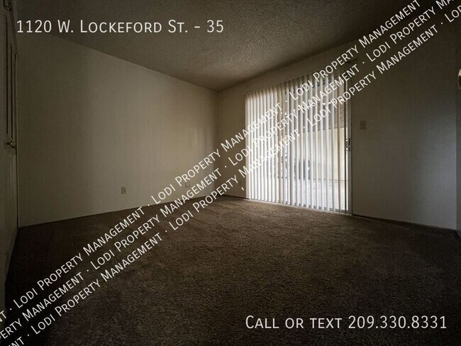 Building Photo - 1120 W Lockeford St