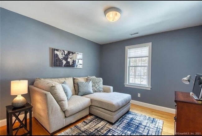 Building Photo - 6 Romano Ct