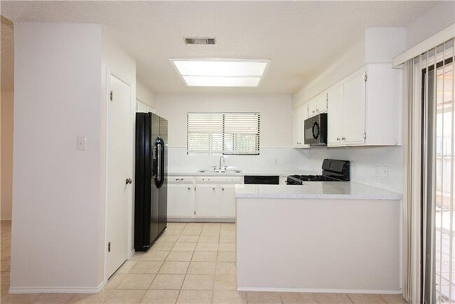 Building Photo - 5811 Cannon Mountain Dr