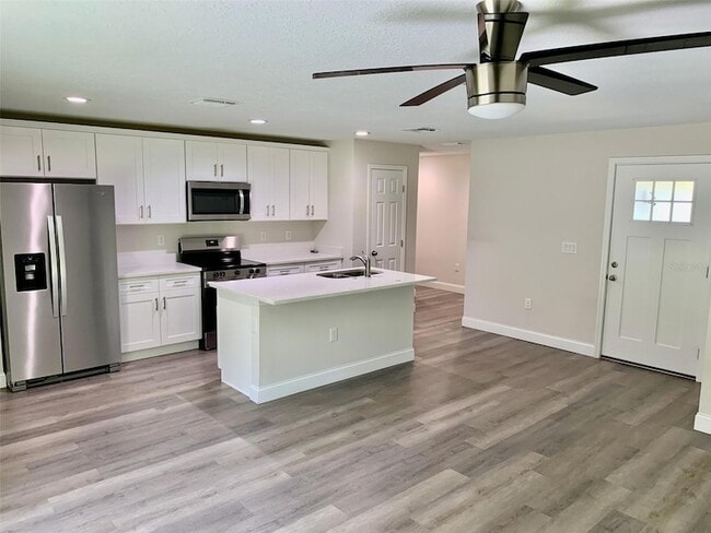 Building Photo - 6338 Lenape Ln