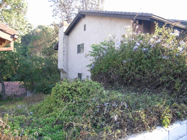 Building Photo - 15422 Circle Ridge Ln