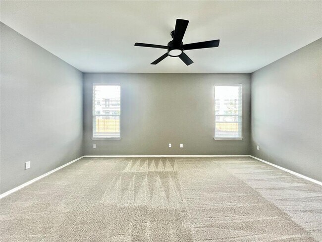 Building Photo - 5813 Sardinia Dr