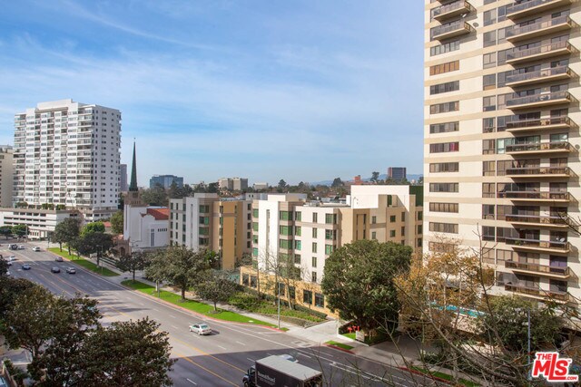 Building Photo - 10430 Wilshire Blvd