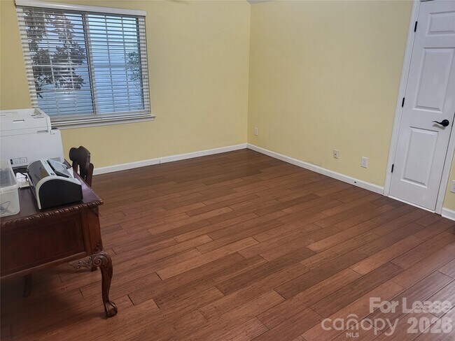 Building Photo - 17450 Baldwin Hall Dr