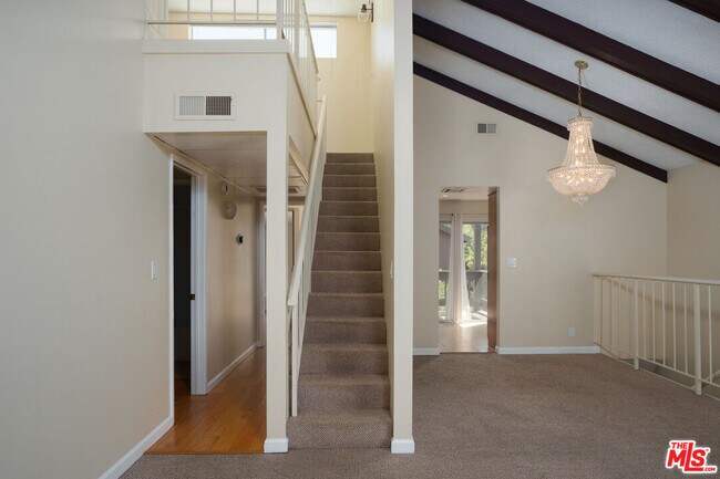 Building Photo - 5045 Maytime Ln