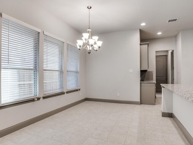 Building Photo - 7685 Regal Ln