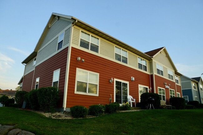 Building Photo - Live Large in This Spacious 2BR Townhome –...