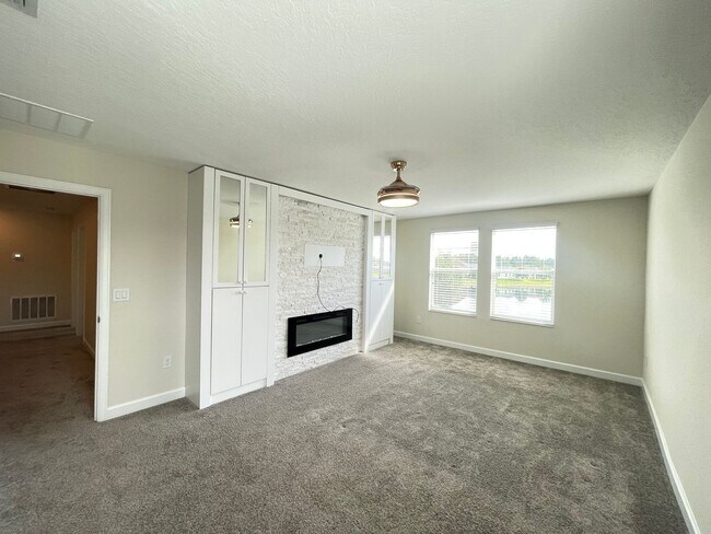 Building Photo - 10881 Longleaf Woods Dr