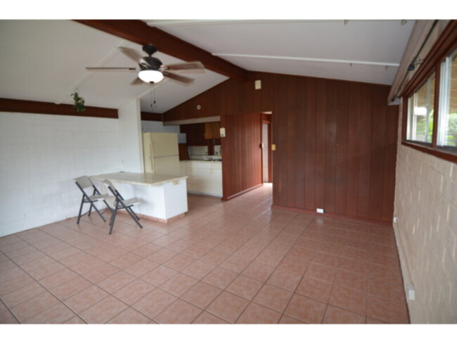 Building Photo - Kailua Studio Aikahi Park