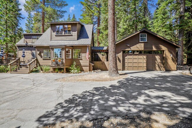Building Photo - Carnelian Bay 3 Bedroom Ski Lease