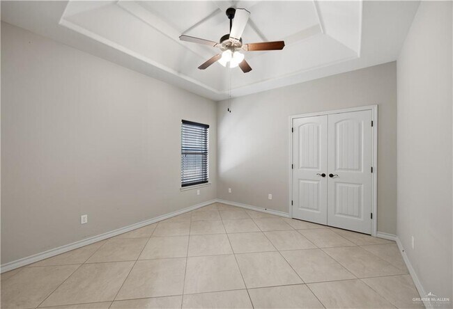 Building Photo - 1807 S Villa Real Dr