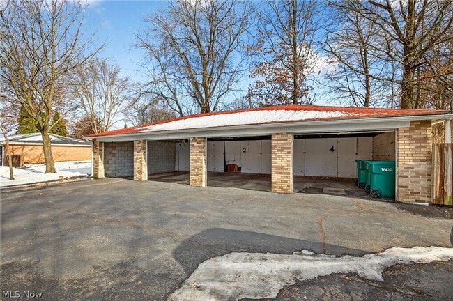 Building Photo - 211 Buffington Rd