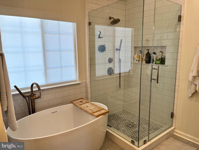 Building Photo - 20611 Coppersmith Dr