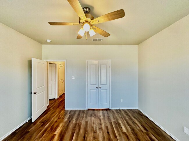 Building Photo - 1224 Donald Preston Dr