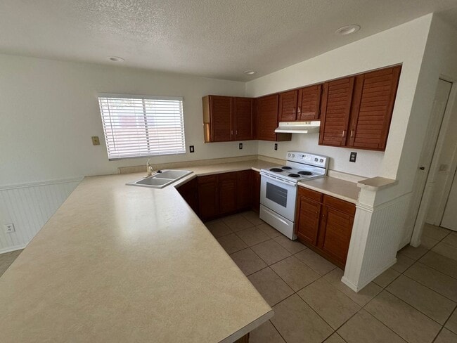Building Photo - 5118 W Mercury Way