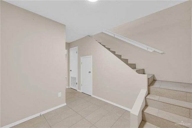Building Photo - 3121 S Casa Linda St
