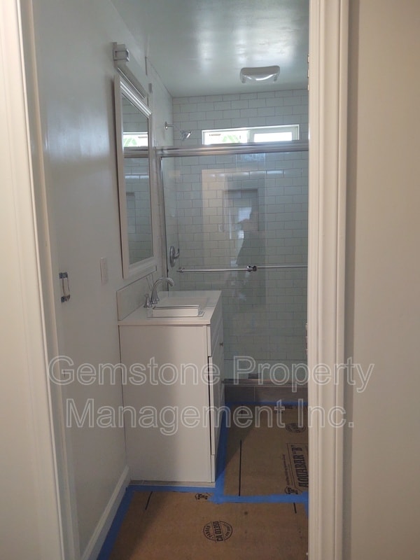 Building Photo - 4947 63rd St