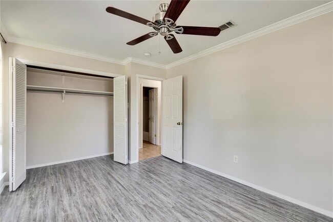 Building Photo - 10407 Button Quail Dr