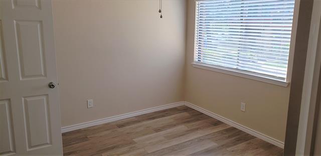 Building Photo - 2304 Balsam Dr