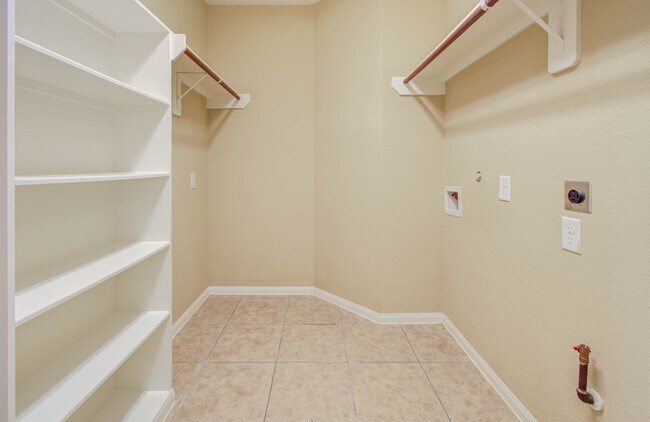 Building Photo - 21331 Parham Cir