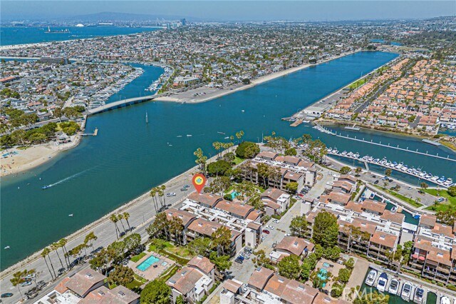 Building Photo - 6315 Marina Pacifica Dr S