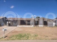 Building Photo - 9008 W Montecito Ave