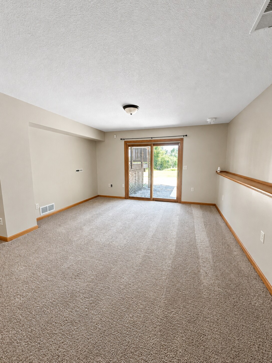 Building Photo - 11770 Dellwood Rd N