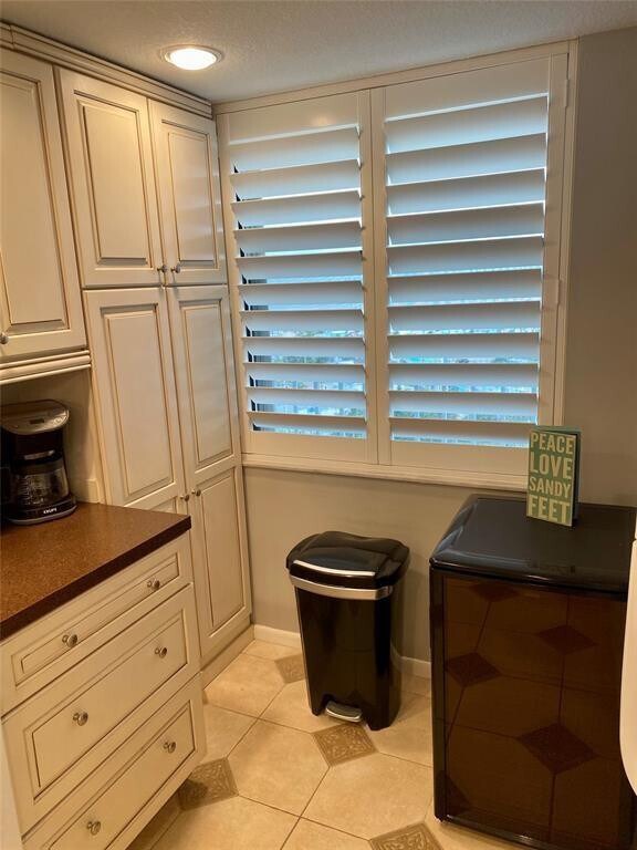 Building Photo - 10600 S Ocean Dr