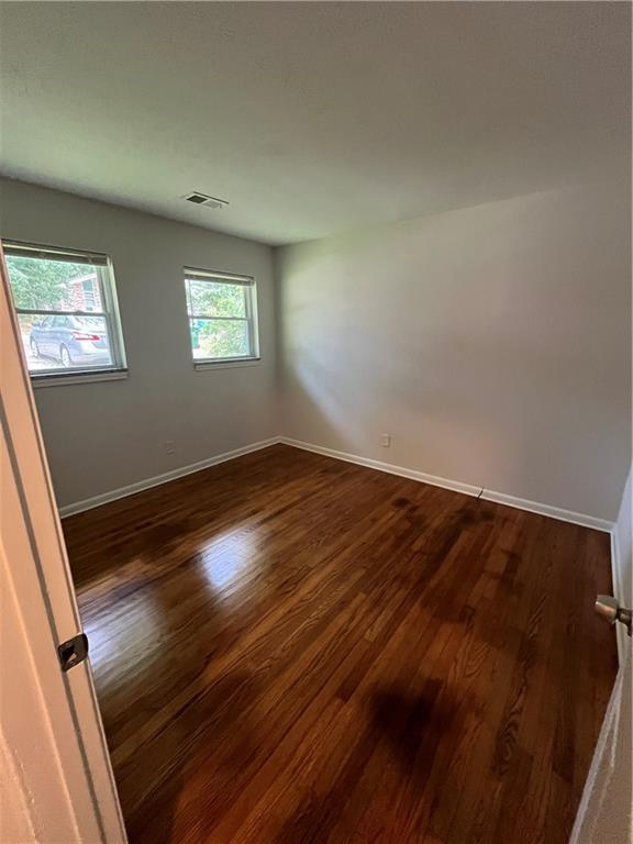Building Photo - 108 S Woodland Dr