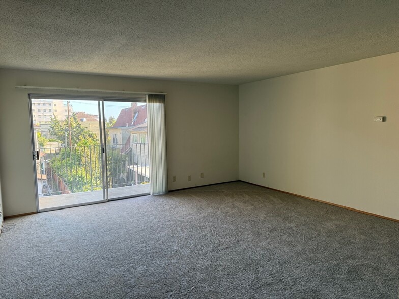 Building Photo - 2000 Durant Ave