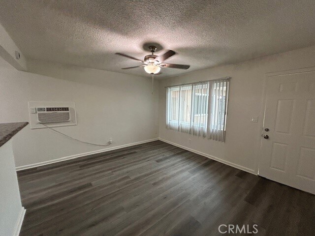 Building Photo - 37067 Bankside Dr