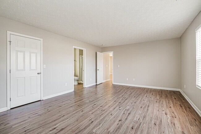 Building Photo - 8051 Beardsley Ave