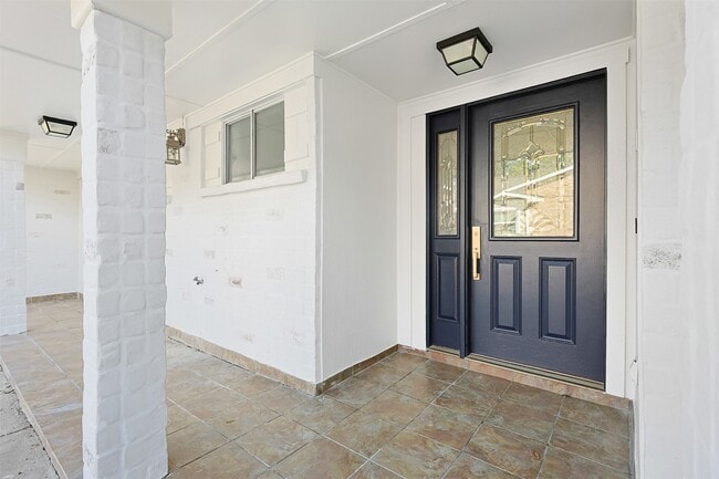 Building Photo - 12939 Westhorpe Dr