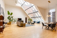 Building Photo - 617 E Liberty St