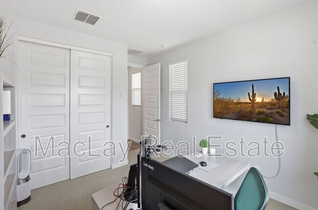 Building Photo - 1166 E Weatherby Way
