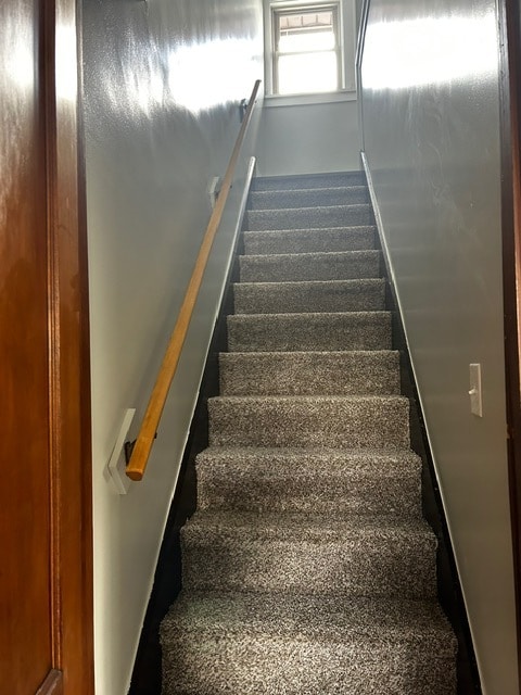 Building Photo - 634 Scranton Ave