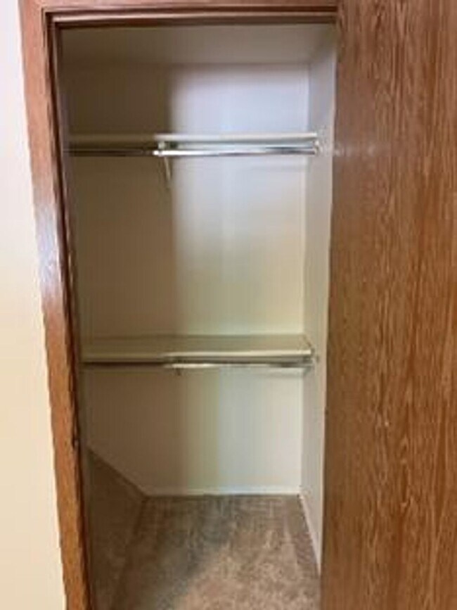 Building Photo - 3 Bed 2.5 Bath Single-Family Home on Cul-De-Sac w/ Large Fenced Backyard, Garage