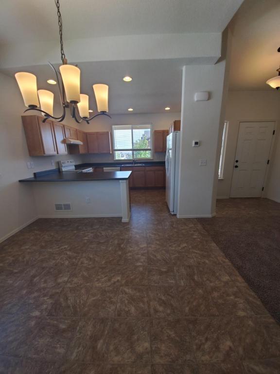 Building Photo - 1040 Mount Oxford Ave